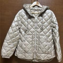 MONCLER ベージュ キルティングダウンジャケットのサムネイル