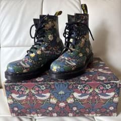 Dr. Martens リバティ ウィリアム・モリス いちご泥棒 ブーツ - メルカリ
