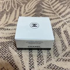 ★ シャネル イドゥラ ビューティ リップ バーム 10g ★のサムネイル