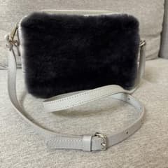 【REGALO】リアルムートン ショルダーバッグ グレーのサムネイル