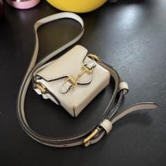 GUCCI ホースビット　AirPodsケースのサムネイル
