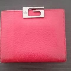 GUCCI二つ折りのサムネイル