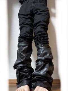 ロングデニム フレアデニム archive opium Y2K レザーパンツ 黒 - メルカリ