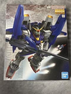 MG 1/100 スーパーガンダム FXA-05D/RX-178 ガンプラのサムネイル