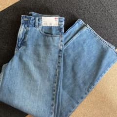 新品UNIQLOローライズバギージーンズ24のサムネイル