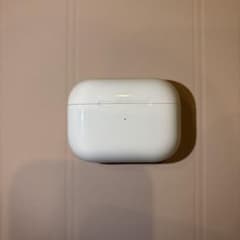 Apple AirPods Pro 充電ケース 本体 第2世代Lightningのサムネイル