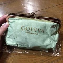 ポーチのサムネイル
