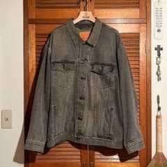 美品 Levi's ブラックデニム ウォッシュド加工デニムジャケット - メルカリ