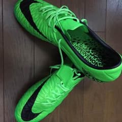 NIKE サッカー スパイクのサムネイル