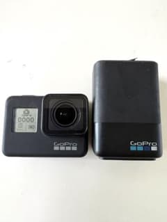 GoPro】HERO7 Black｜予備バッテリー2本・チャージャー付 - メルカリ