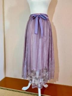 花柄刺繍 チュール フレアスカート ラベンダーのサムネイル
