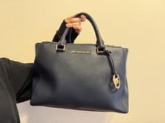 MICHAEL KORS マイケルコース 2WAY ハンドバッグ ネイビーのサムネイル