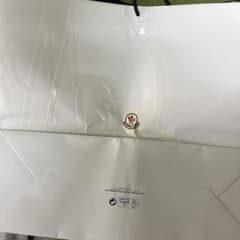 モンクレールのサムネイル