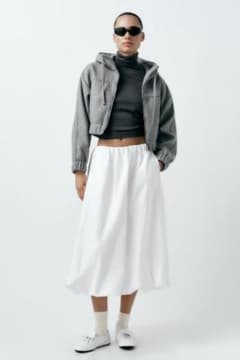 ZARA完売フェルトテクスチャー スカートのサムネイル
