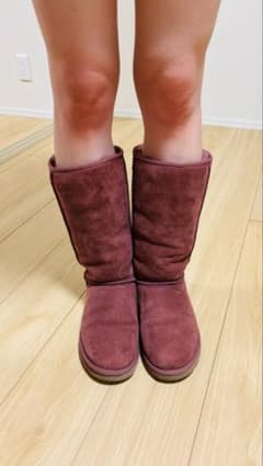 UGG バーガンディ ムートンブーツのサムネイル