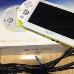 ps vita 2000 美品 ~値下げしました~のサムネイル