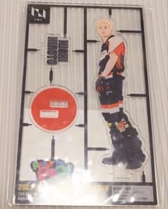 INI 西洸人 アクスタ トレカ などのサムネイル