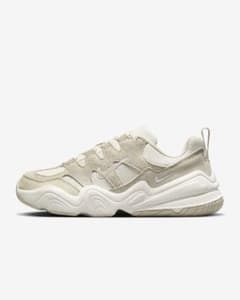 NIKE テック　ヘラ　値下げのサムネイル