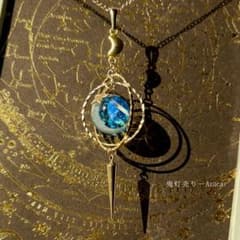 シリウスの天球儀 ―月の祈り― 蓄光ネックレス(小さな三日月と星付き 
