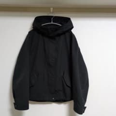 【お値下げ】ユニクロ　コットンブレンドパーカ　ブラック レディースSのサムネイル
