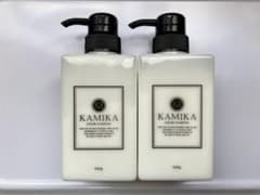 カミカ 黒髪クリームシャンプー KAMIKA 400gのサムネイル