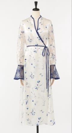 Mame Kurogouchi 2019AW ワンピース　白 Mame Kurogouchi 2019AW ワンピース 白 - メルカリ