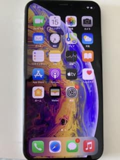 iPhone Xs Silver 256GB  docomoSIMロック解除済のサムネイル