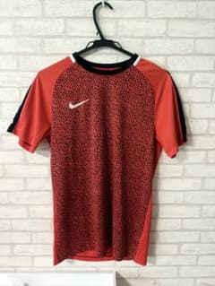 NIKE Tシャツ　Mサイズのサムネイル