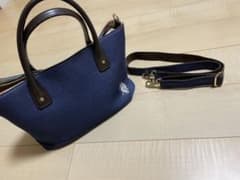 ショルダーバッグのサムネイル