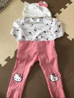 美品　キティロンパース上下＋帽子3点セットのサムネイル