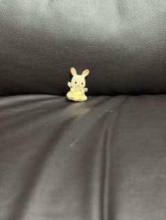 シルバニアファミリー ウサギ 赤ちゃん 人形のサムネイル