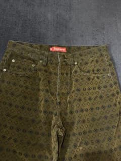 Supreme Flocked Loose Fit Jean 30 BLK - メルカリ