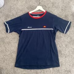 ellesseのTシャツのサムネイル