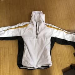 アシックスのサムネイル