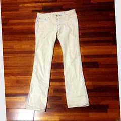 moussy ホワイトジーンズ 着画更新しました♩のサムネイル