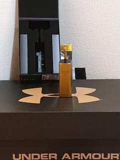 アンダーアーマープロジェクトロックゴールドJBL正規品充電器のみのサムネイル