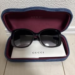 GUCCI ブラック サングラスのサムネイル