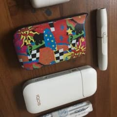 IQOS ホワイト おまけ付き 値下げしました！のサムネイル