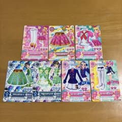 アイカツカード ピンクトルテシリーズ、バジルトルテシリーズ、スターライト学園制服のサムネイル