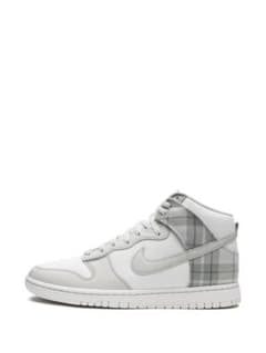 NIKE DUNK HIGH スニーカー チェック柄のサムネイル