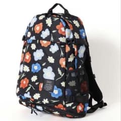 希少✨ KiU キウ リュック 花柄 Bleu Bleuet コラボ 22L - メルカリ