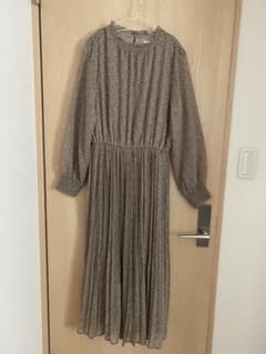 シフォンワンピース　プリーツのサムネイル