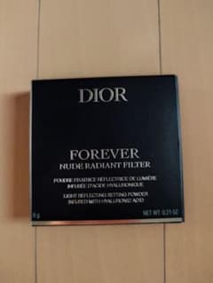 新品未使用パウダーDior Forever Radiant Filter 6gのサムネイル