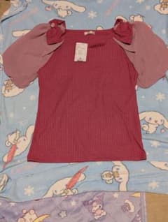 ボルドー パフスリーブ Tシャツ Mサイズのサムネイル