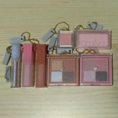 rom&nd　ガチャガチャ　キーホルダー　7個セットのサムネイル