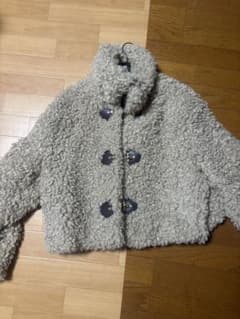 ZARA アウター　ボアジャケット　ベージュ　Lサイズのサムネイル