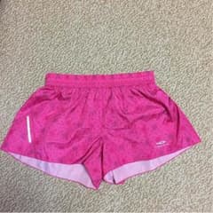 ティゴラ ランニングパンツ Sサイズのサムネイル