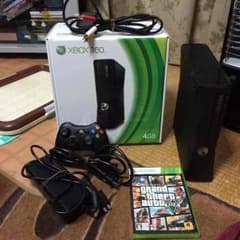 Xbox360250GB内蔵されています＋GTAVセットのサムネイル