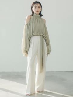 anuans ツータックワイドパンツ ECRU Sサイズのサムネイル