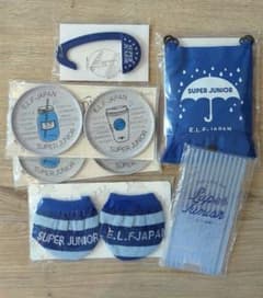 【新品未使用品】SUPER JUNIOR FC継続特典6点まとめ売りのサムネイル